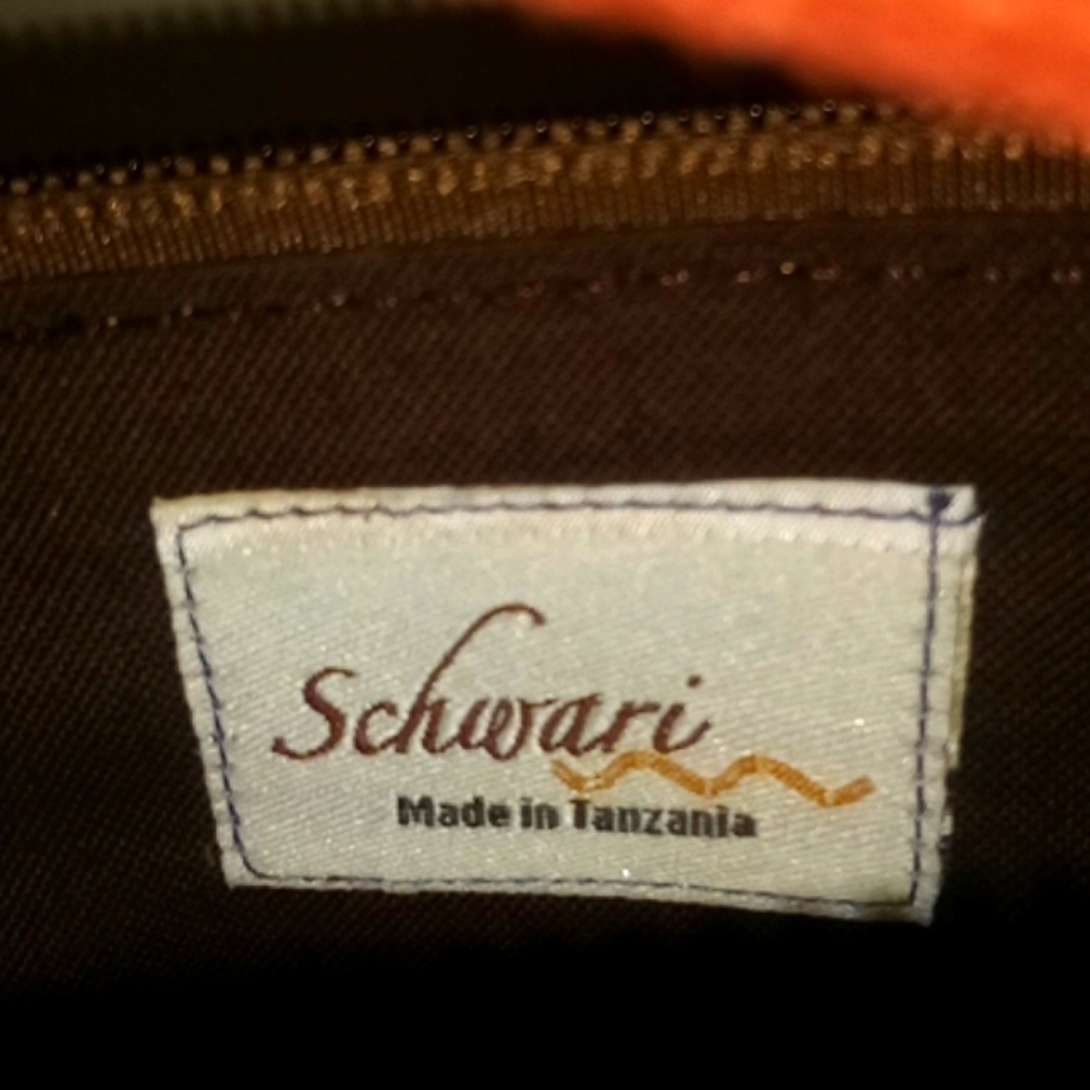 Schwari shoulder bag made in Tanzania